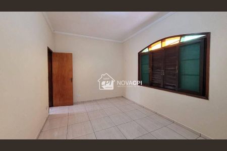 3_photo/94ce1e8b13.94f797356aedc676-ATLAS-2d4797d1-15fa-4e56-aba7-15e91aa3fb26.jpg de casa à venda com 2 quartos, 80m² em Vila Tupi, Praia Grande