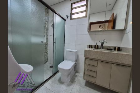 30_photo/94ce1e8b45.27a900e001c278db-ATLAS-5d4eaa30-b023-43a6-97b8-eac5512a4e9c.jpg de casa à venda com 3 quartos, 200m² em Vila Tupi, Praia Grande