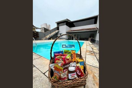 3_photo/94ce1e8b6f.30281a354b5f858f-ATLAS-a2c28366-9df2-46e1-ad35-e74ee9685977.jpg de casa para alugar com 4 quartos, 362m² em Vila Tupi, Praia Grande