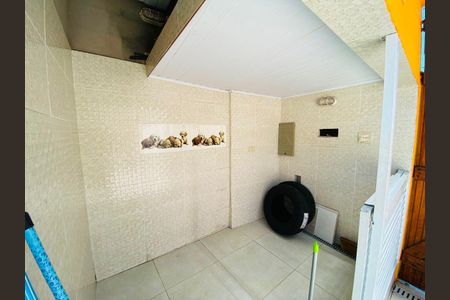 6_photo/94ce1e8b7b.5201f2b37237fe26-ATLAS-69b63bad-e791-4be1-bbac-3c11283f13b8.jpg de casa à venda com 3 quartos, 167m² em Balneario Pires, Praia Grande