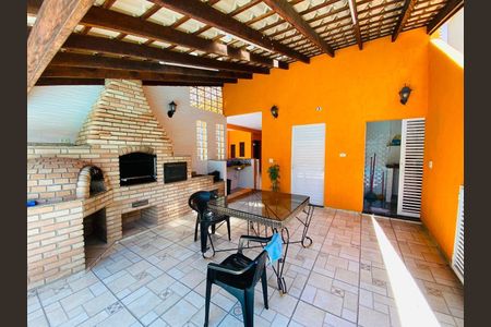 12_photo/94ce1e8b7b.5201f2b37237fe26-ATLAS-7b9e58f9-10ce-4e06-b317-d0fd36245d89.jpg de casa à venda com 3 quartos, 167m² em Balneario Pires, Praia Grande