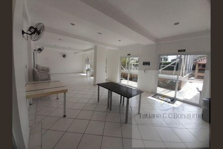 5_photo/94ce1e8c05.38e8df49b2c12003-ATLAS-1dadad4f-7cfe-4343-a3de-6b7f47fe2ebd.jpg de apartamento à venda com 2 quartos, 54m² em Vila Antartica, Praia Grande