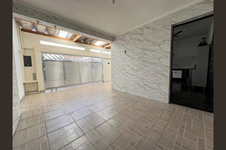 12_photo/94ce1e8c4d.8bb018df7dfba99c-ATLAS-317e6ca7-5e04-48ef-a7a4-0856502024ea.jpg de casa à venda com 4 quartos, 250m² em Vila Antartica, Praia Grande