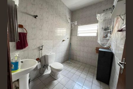 8_photo/94ce1e8c4d.8bb018df7dfba99c-ATLAS-3b7f27c6-2bbb-43c9-b3d8-427b9e13da4f.jpg de casa à venda com 4 quartos, 250m² em Vila Antartica, Praia Grande