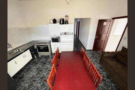 11_photo/94ce1e8c4d.8bb018df7dfba99c-ATLAS-4351af96-75fe-420d-a9f3-d88f1ada57a6.jpg de casa à venda com 4 quartos, 250m² em Vila Antartica, Praia Grande