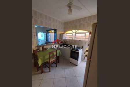 5_photo/94ce1e8c8d.d1325d9d06f328eb-ATLAS-28f404d0-a177-4417-bc7f-a0fb9fa832ec.jpg de casa à venda com 2 quartos, 75m² em Vila Antartica, Praia Grande