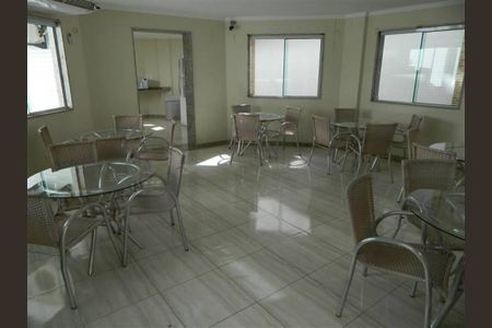 7_photo/94ce1e8f6b.1b9e00178417bb3d-ATLAS-53b7fa52-1df2-445a-8eae-bb812cc8ff14.jpg de apartamento à venda com 3 quartos, 162m² em Vila Antartica, Praia Grande