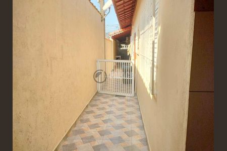 4_photo/94ce1e92e7.ceff8192393c33de-ATLAS-80ade78a-6221-4a72-b3c2-b8fb9e2d9e13.jpg de casa à venda com 2 quartos, 95m² em Vila Antartica, Praia Grande