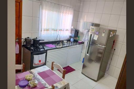 7_photo/94ce1e92e7.ceff8192393c33de-ATLAS-cd5e6aa8-8e71-4ebe-b059-6b7ec133a30b.jpg de casa à venda com 2 quartos, 95m² em Vila Antartica, Praia Grande