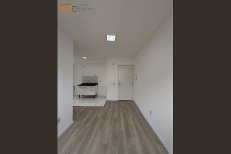 5_photo/94ce1e96df.970dbbdf4e9b98b2-ATLAS-8fcb615c-22d2-46a3-93a4-2e1e4b9ee7a7.jpg de apartamento à venda com 2 quartos, 42m² em Vila Sao Jorge, Praia Grande