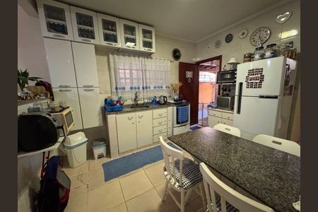 20_photo/94ce1e9969.a944a7ef88bd55c6-ATLAS-fa326334-61a5-4657-bf36-ea027a486e0a.jpg de casa à venda com 2 quartos, 75m² em Vila Sonia, Praia Grande