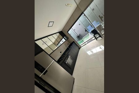 4_photo/94ce1e99a3.2f15d505e37c7ac5-ATLAS-1d062e54-2cdc-437d-8dae-6b61d685d8b9.jpg de casa à venda com 2 quartos, 61m² em Vila Sonia, Praia Grande