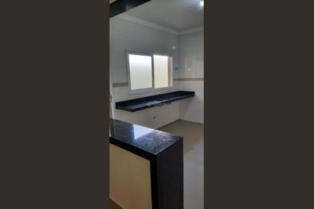 10_photo/94ce1ea29d.561dcad3d0cedf12-ATLAS-a7f93c5b-bd52-46a9-8c27-e31561995fee.jpg de casa à venda com 2 quartos, 110m² em Vila Sonia, Praia Grande