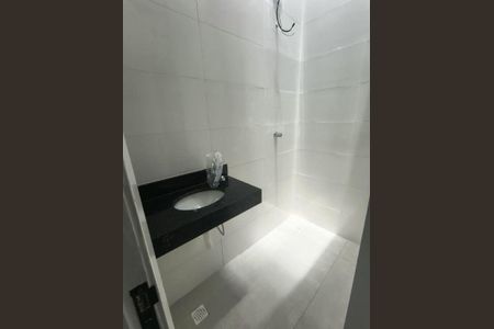 14_photo/94ce1ee239.3aed5bbd04158097-ATLAS-436b4552-b237-44fd-8407-cd7bf3e03c13.jpg de casa à venda com 2 quartos, 60m² em Quietude, Praia Grande