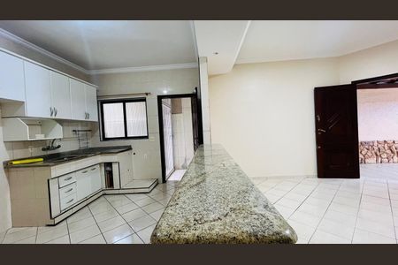 10_photo/94ce1ef05d.d70948cd37f6cfc6-ATLAS-086859b3-d6b0-4e2b-ac35-47de3d1aa331.jpg de casa para alugar com 2 quartos, 84m² em Vila Tupi, Praia Grande