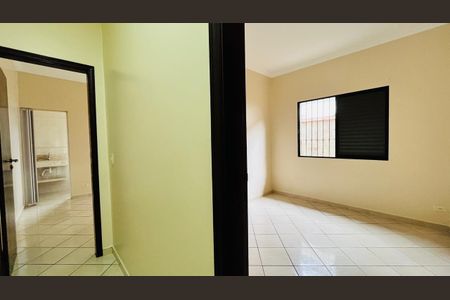 18_photo/94ce1ef05d.d70948cd37f6cfc6-ATLAS-1a2d0380-3a65-4aed-8bf2-170480cb724d.jpg de casa para alugar com 2 quartos, 84m² em Vila Tupi, Praia Grande