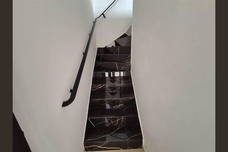 11_photo/94ce1ef14d.9364ab1152d27e01-ATLAS-aa59d6b8-b60f-44fb-bbad-a098fe2ad742.jpg de casa à venda com 2 quartos, 45m² em Vila Tupi, Praia Grande