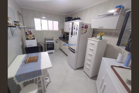 12_photo/94ce1ef38b.6a5e871df73675d5-ATLAS-01547596-ec7a-4521-92ae-be7ea3ad257a.jpg de apartamento à venda com 2 quartos, 70m² em Vila Tupi, Praia Grande