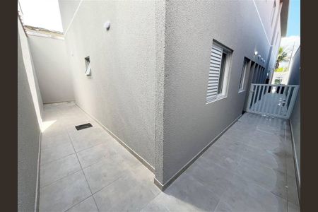 7_photo/94ce1ef3c5.21fa89fb95a63ced-ATLAS-e004c877-35a4-4afd-acca-d9507f10bc38.jpg de casa à venda com 2 quartos, 51m² em Vila Tupi, Praia Grande