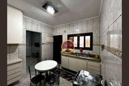 11_photo/94ce1ef419.2a5ec1c623a0236e-ATLAS-32c9a8eb-ae53-4961-bf6d-76a159d918f1.jpg de casa à venda com 2 quartos, 145m² em Vila Tupi, Praia Grande