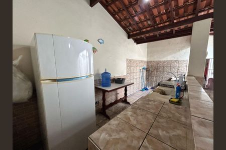 13_photo/94ce1ef441.1c30879e3ee593f9-ATLAS-8e0e84f1-0888-4623-be7d-327e2d3d960e.jpg de casa à venda com 2 quartos, 70m² em Vila Tupi, Praia Grande