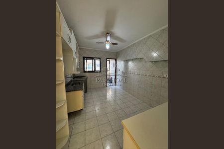 15_photo/94ce1ef4a7.afec670a852fcf70-ATLAS-b1fada4f-ffe6-45a8-a6a7-debebf33b907.jpg de apartamento à venda com 2 quartos, 80m² em Vila Tupi, Praia Grande