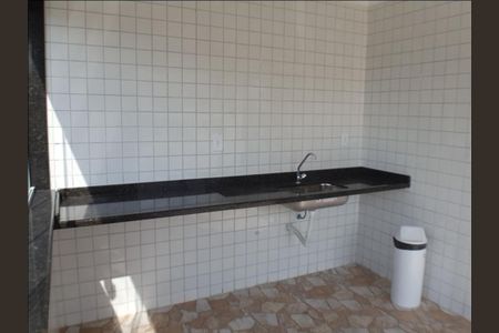 8_photo/94ce1ef4cf.d9e15ca804435734-ATLAS-28df3d36-60ce-400a-a38c-2425076902c6.jpg de apartamento à venda com 2 quartos, 72m² em Vila Tupi, Praia Grande