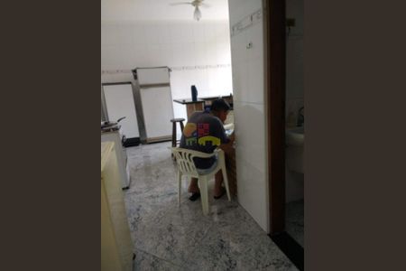 27_photo/94ce1ef4e1.0f81dd1a9a4f6ffb-ATLAS-85f2df48-90c3-43c9-996b-052f4d7b73ec.jpg de casa à venda com 3 quartos, 168m² em Vila Tupi, Praia Grande