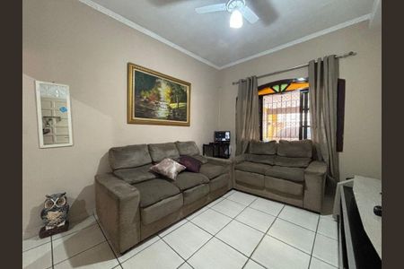 4_photo/94ce1ef4eb.c4d9960d4e7c8e66-ATLAS-19415373-780c-42f9-a575-59d77995695b.jpg de casa à venda com 2 quartos, 85m² em Vila Tupi, Praia Grande