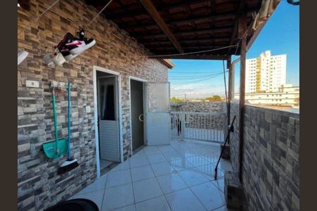 1_photo/94ce1ef4f3.c63cd33bb0f042b7-ATLAS-2f51037a-7209-445f-bc48-9e0ff2750b52.jpg de casa à venda com 2 quartos, 57m² em Vila Tupi, Praia Grande