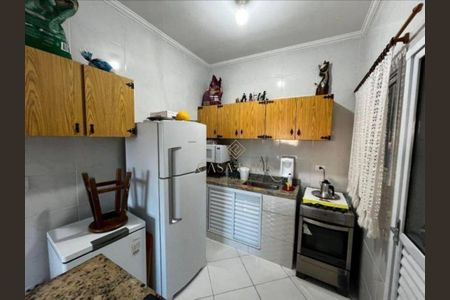 12_photo/94ce1ef4f3.c63cd33bb0f042b7-ATLAS-bf666dd2-fe53-4378-bba5-be045808d3fa.jpg de casa à venda com 2 quartos, 57m² em Vila Tupi, Praia Grande