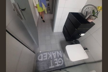 4_photo/94ce1ef50b.8ab8084e885a3f9d-ATLAS-b5b29d84-d47b-49a3-843a-55b6902ce8d5.jpg de apartamento à venda com 2 quartos, 69m² em Vila Tupi, Praia Grande