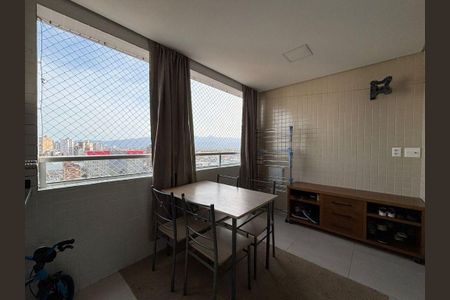 4_photo/94ce1ef54b.dbeaa538707b3b80-ATLAS-97bfaa58-a9ca-49e1-9119-e202433a5551.jpg de apartamento à venda com 2 quartos, 77m² em Vila Tupi, Praia Grande