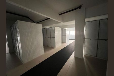 2_photo/94ce1ef54d.4b718ee9a23b8610-ATLAS-945eeedb-fcf3-4750-8e51-7600a8e897ed.jpg de apartamento à venda com 2 quartos, 77m² em Vila Tupi, Praia Grande