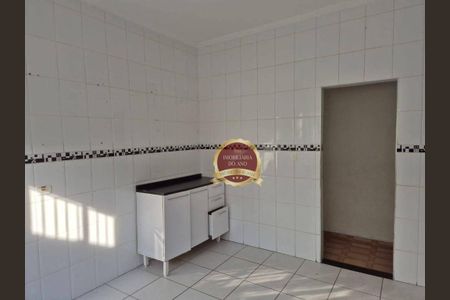 1_photo/94ce1ef56b.caf6c04f909f2ef2-ATLAS-09f839eb-1d68-42aa-9945-0236dba039b6.jpg de casa à venda com 1 quarto, 84m² em Vila Tupi, Praia Grande