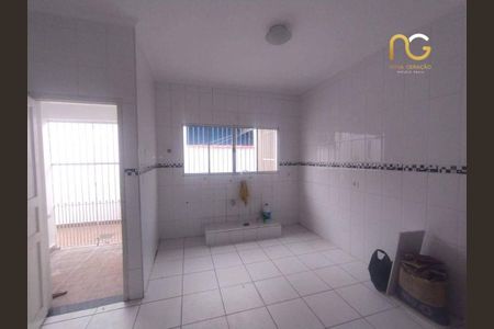 7_photo/94ce1ef56b.caf6c04f909f2ef2-ATLAS-5c7eca20-91ac-4d3d-8871-311603210c8a.jpg de casa à venda com 2 quartos, 68m² em Vila Tupi, Praia Grande