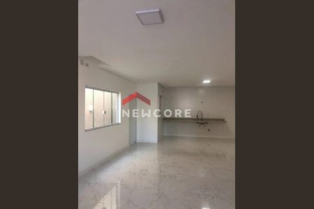 13_photo/94ce1ef5e5.b7afec13c8c84584-ATLAS-0e8dfbbd-cbba-4dc9-8ed4-b1273362039b.jpg de casa à venda com 3 quartos, 135m² em Vila Tupi, Praia Grande