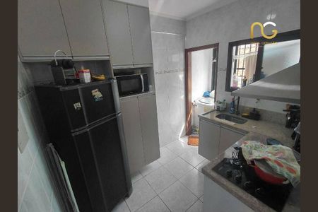 4_photo/94ce1ef5f7.3d0273f3990126dc-ATLAS-63caf2da-ffc8-483d-b509-ce687a50da30.jpg de apartamento à venda com 2 quartos, 75m² em Vila Tupi, Praia Grande