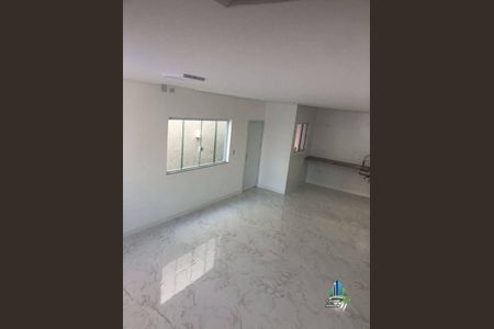 4_photo/94ce1ef5fb.72f38772c60cc7a0-ATLAS-bc63cbe8-9b9c-4485-b2a0-e5e07900ae13.jpg de casa à venda com 3 quartos, 135m² em Vila Tupi, Praia Grande