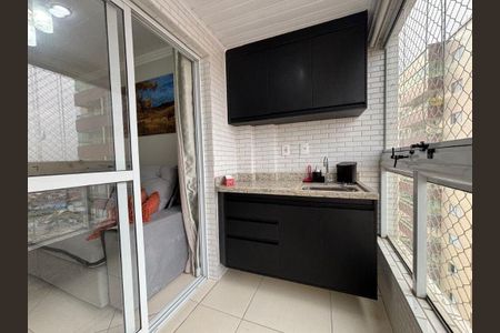 4_photo/94ce1ef611.5d63647eeedbfc65-ATLAS-32e0a6ed-9c4f-4c61-a2c5-dbd7a5995f88.jpg de apartamento à venda com 2 quartos, 61m² em Vila Tupi, Praia Grande