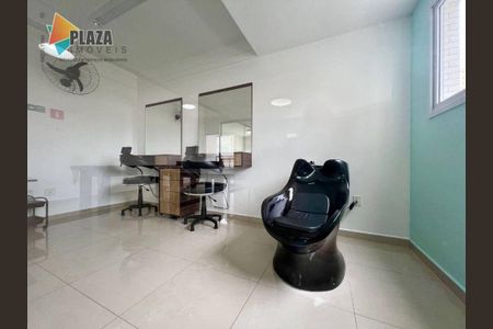 2_photo/94ce1ef647.7b35311163db0fc5-ATLAS-00996397-cfc4-4d4c-8ce5-9e89ac044261.jpg de apartamento à venda com 2 quartos, 60m² em Vila Tupi, Praia Grande