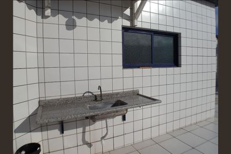 26_photo/94ce1ef64b.81f638c9393bcd24-ATLAS-172cc25a-7d5e-4ae1-9b6f-5cc0219dc7fd.jpg de apartamento à venda com 1 quarto, 46m² em Vila Tupi, Praia Grande