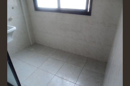 15_photo/94ce1ef64b.81f638c9393bcd24-ATLAS-2a6a96ad-b60f-4e2c-ad53-9a6b2a7ba8fe.jpg de apartamento à venda com 1 quarto, 46m² em Vila Tupi, Praia Grande