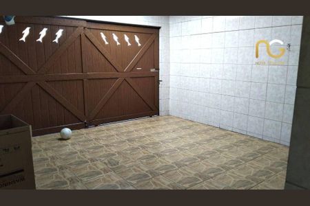 4_photo/94ce1ef685.b5f4e39731e4f05c-ATLAS-c1e350e7-432f-477a-8c86-1391c8e67439.jpg de casa à venda com 3 quartos, 116m² em Vila Tupi, Praia Grande