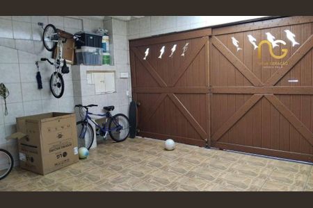 12_photo/94ce1ef685.b5f4e39731e4f05c-ATLAS-cde01262-39ad-4a3d-8d38-a5c03fe41c94.jpg de casa à venda com 3 quartos, 116m² em Vila Tupi, Praia Grande