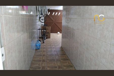 2_photo/94ce1ef685.b5f4e39731e4f05c-ATLAS-e9d7db55-b3f6-4c50-b287-92414d817496.jpg de casa à venda com 3 quartos, 116m² em Vila Tupi, Praia Grande