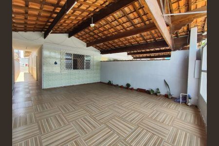 8_photo/94ce1ef6c5.dd013b1bc90478d2-ATLAS-3c8150f2-21d2-4ce9-85b7-64d7a8d290f6.jpg de casa à venda com 2 quartos, 109m² em Vila Tupi, Praia Grande