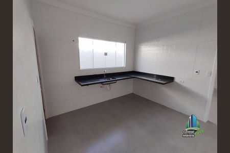 23_photo/94ce1ef6c9.c405d9b7cdaa4033-ATLAS-4b1068e9-620f-4d1c-b160-14f185f5c811.jpg de casa à venda com 2 quartos, 100m² em Vila Tupi, Praia Grande