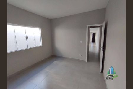 43_photo/94ce1ef6c9.c405d9b7cdaa4033-ATLAS-7c29bf45-d962-4c8d-b65d-97213b3edc29.jpg de casa à venda com 2 quartos, 100m² em Vila Tupi, Praia Grande