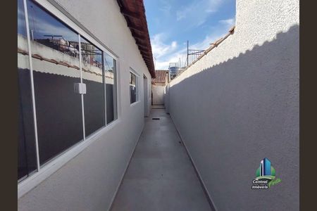 7_photo/94ce1ef6c9.c405d9b7cdaa4033-ATLAS-b76c623b-0663-498f-8634-c4194cd9d855.jpg de casa à venda com 2 quartos, 100m² em Vila Tupi, Praia Grande
